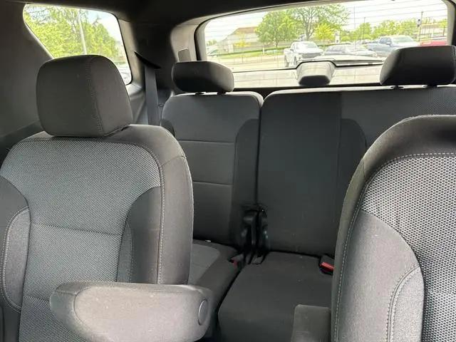 2023 Chevrolet Traverse AWD LT Cloth