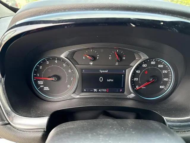 2023 Chevrolet Traverse AWD LT Cloth