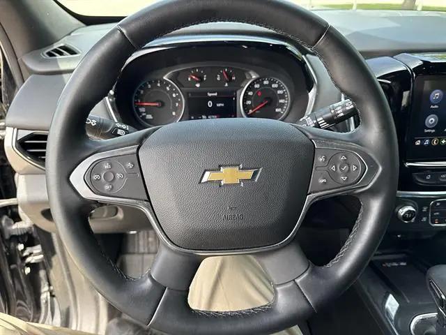 2023 Chevrolet Traverse AWD LT Cloth