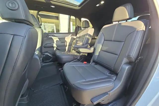 2026 GMC Acadia Elevation AWD