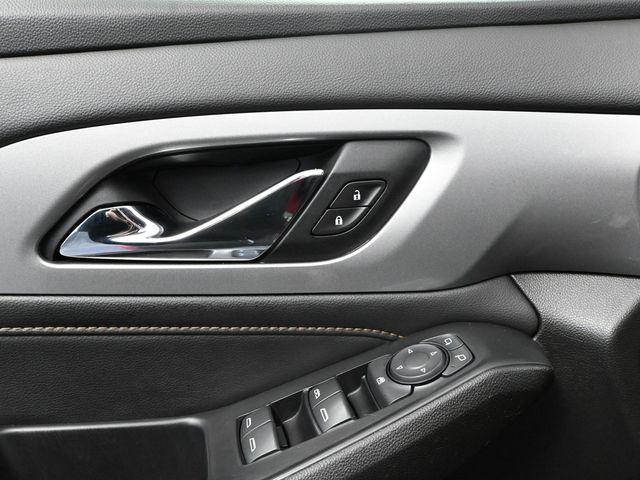 2021 Chevrolet Traverse FWD LT Cloth