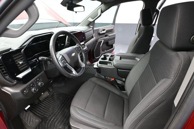 2023 Chevrolet Silverado 1500 4WD Double Cab Standard Bed LT