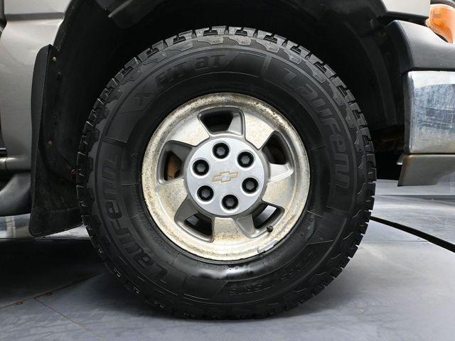 2002 Chevrolet Suburban LS