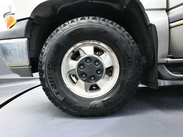 2002 Chevrolet Suburban LS