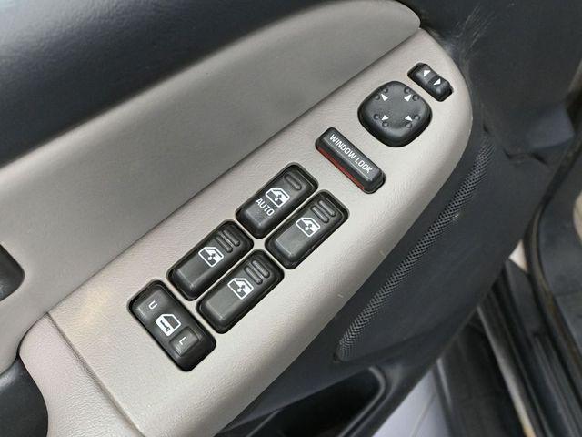 2002 Chevrolet Suburban LS