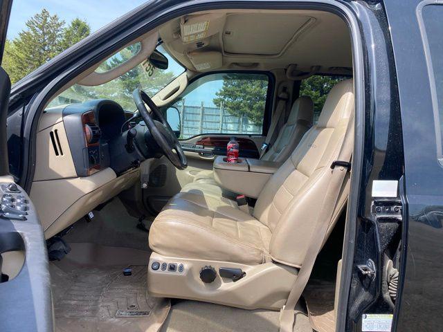 2005 Ford F-350 Lariat