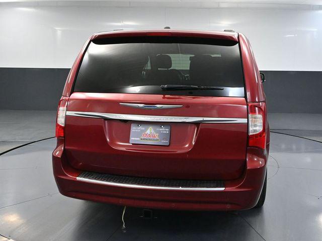2016 Chrysler Town & Country Touring-L Anniversary Edition