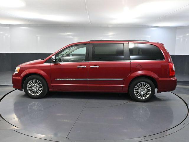 2016 Chrysler Town & Country Touring-L Anniversary Edition