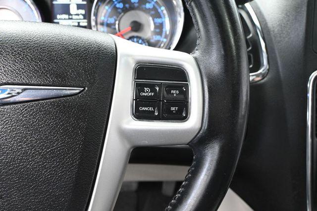 2016 Chrysler Town & Country Touring-L Anniversary Edition