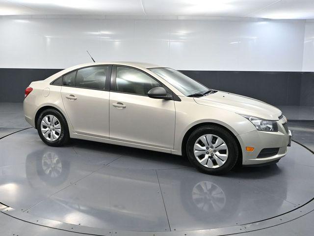 2013 Chevrolet Cruze LS Auto