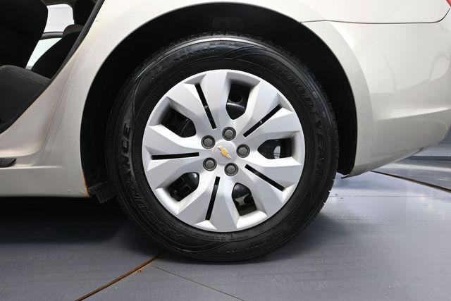 2013 Chevrolet Cruze LS Auto