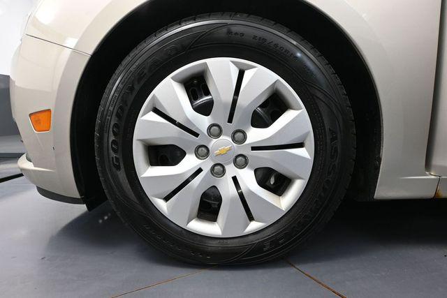 2013 Chevrolet Cruze LS Auto