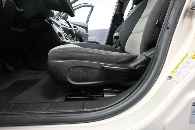2013 Chevrolet Cruze LS Auto