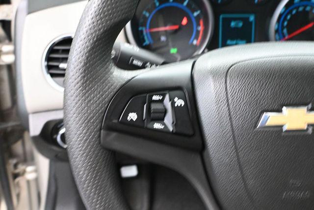 2013 Chevrolet Cruze LS Auto