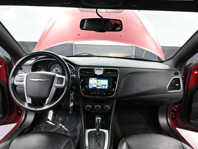 2012 Chrysler 200 Limited