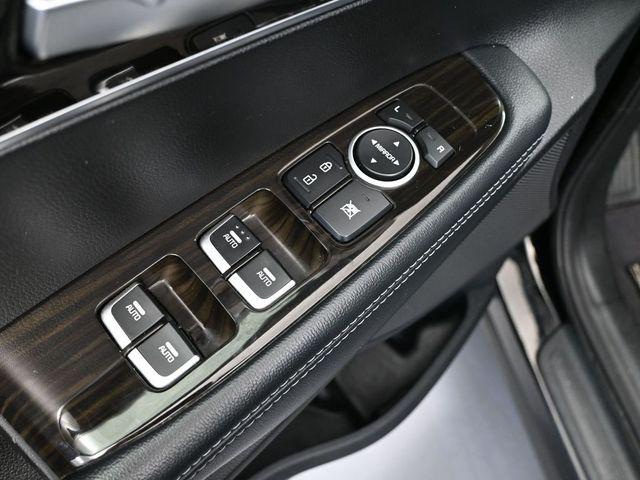 2019 Kia Sorento 3.3L LX