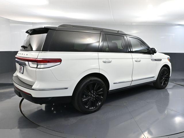 2022 Lincoln Navigator Black Label