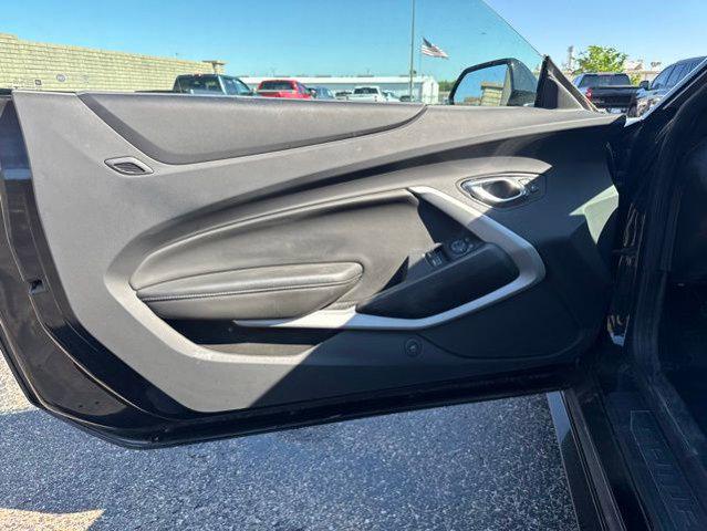 2021 Chevrolet Camaro RWD Coupe 1LS