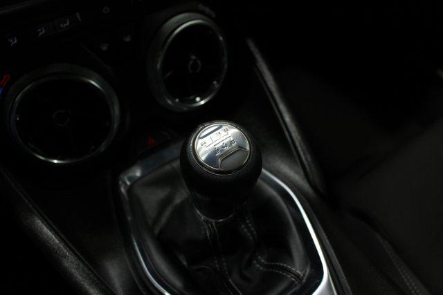 2021 Chevrolet Camaro RWD Coupe 1LS