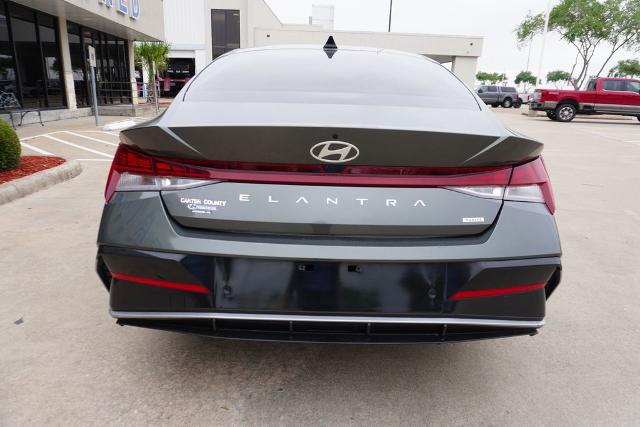 2024 Hyundai Elantra Hybrid Limited