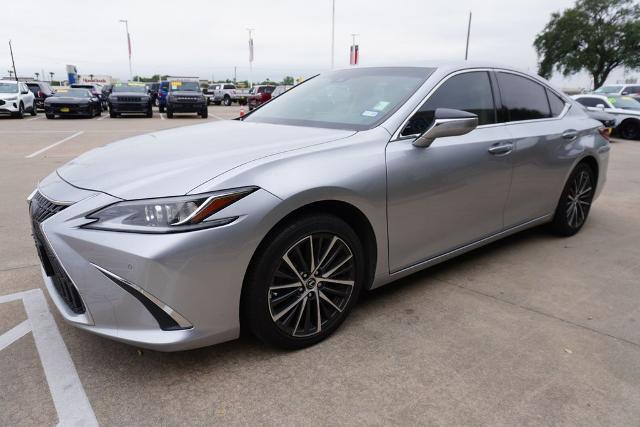 2022 Lexus ES 350 Base