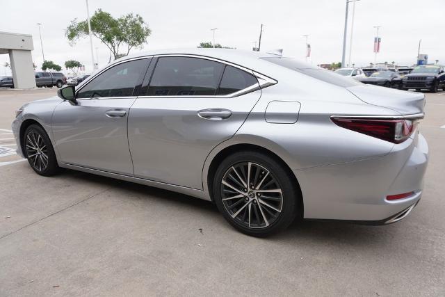 2022 Lexus ES 350 Base