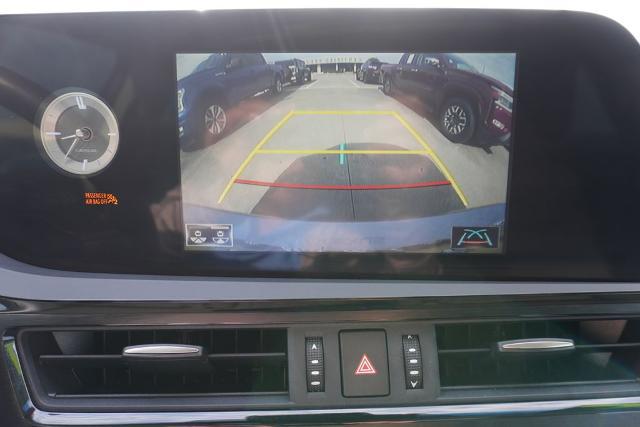 2022 Lexus ES 350 Base