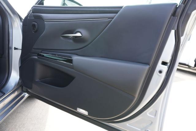 2022 Lexus ES 350 Base