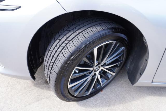 2022 Lexus ES 350 Base