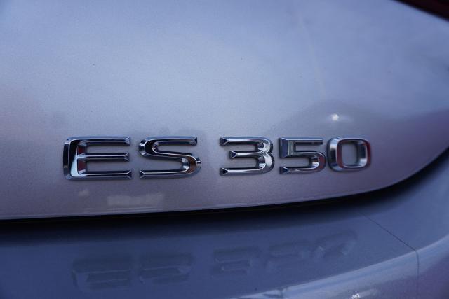 2022 Lexus ES 350 Base