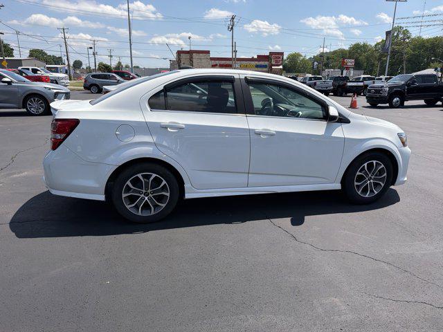 2020 Chevrolet Sonic FWD Sedan LT