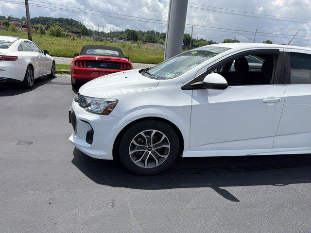 2020 Chevrolet Sonic FWD Sedan LT