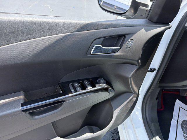 2020 Chevrolet Sonic FWD Sedan LT