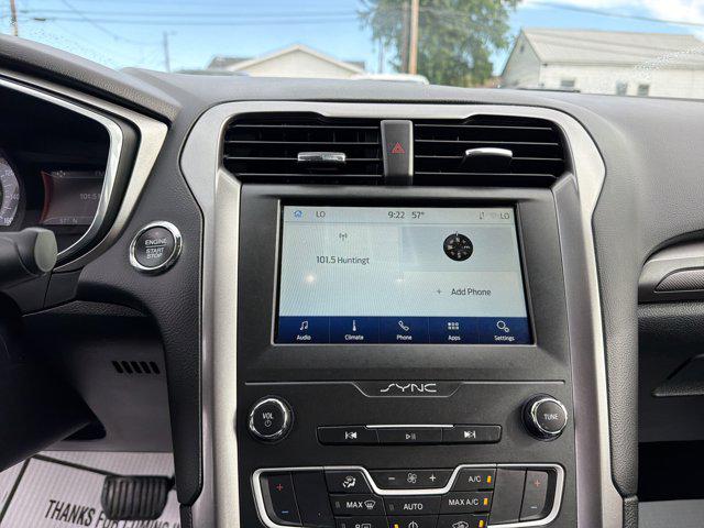 2020 Ford Fusion SE