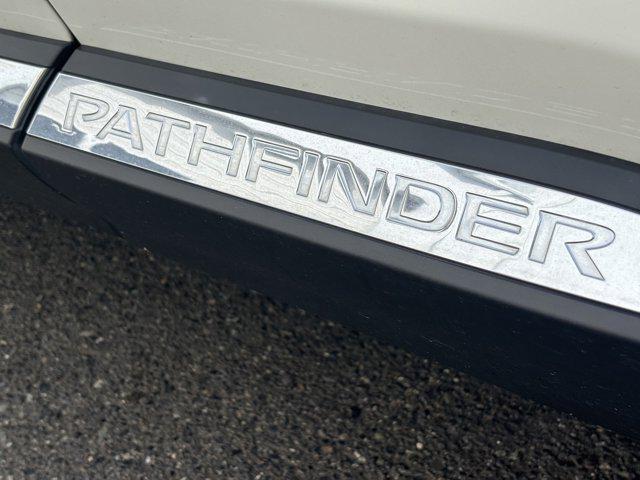 2023 Nissan Pathfinder Platinum 4WD