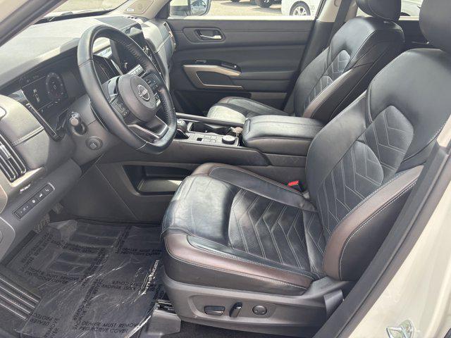 2023 Nissan Pathfinder Platinum 4WD