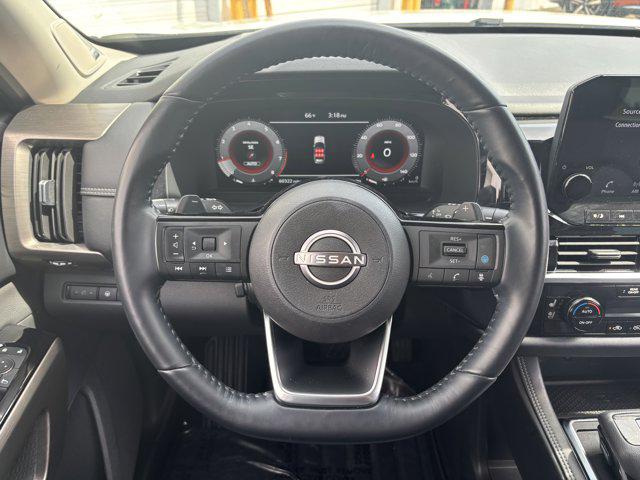 2023 Nissan Pathfinder Platinum 4WD