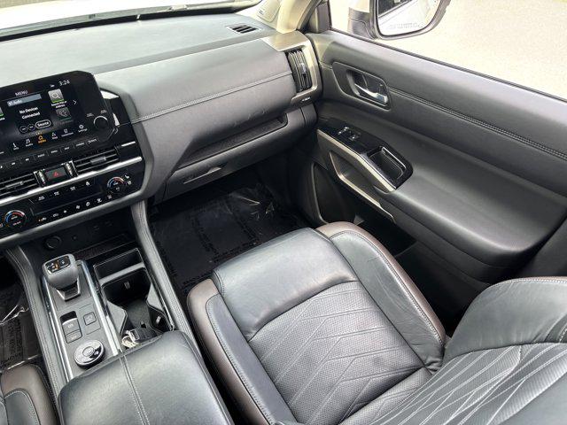 2023 Nissan Pathfinder Platinum 4WD