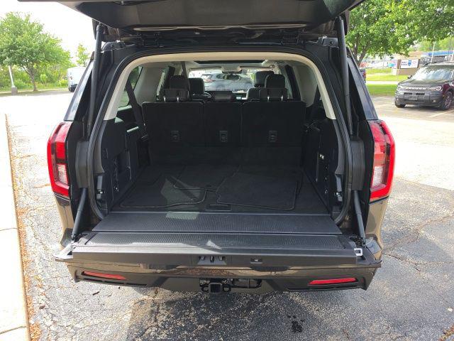 2025 Ford Expedition Active MAX