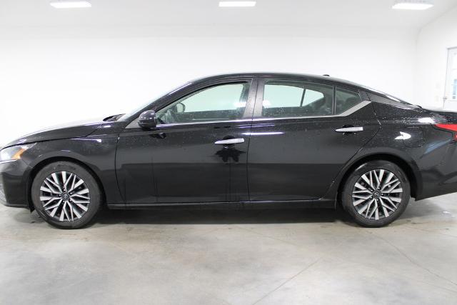 2023 Nissan Altima SV FWD