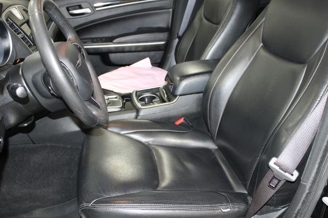 2023 Chrysler 300 Touring AWD