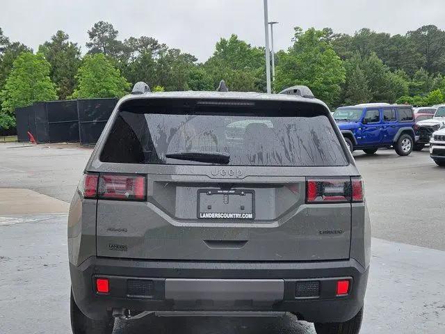 2026 Jeep Cherokee Laredo 4x4