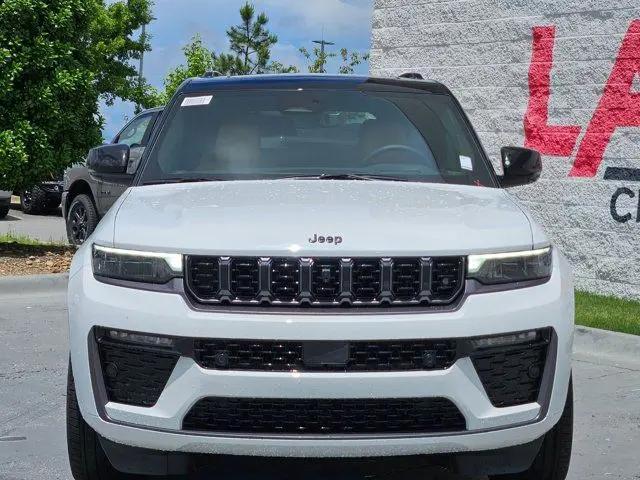 2026 Jeep Grand Cherokee Summit 4x4