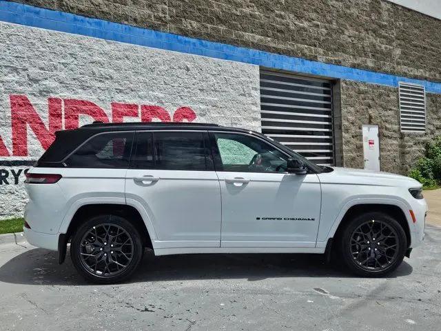 2026 Jeep Grand Cherokee Summit 4x4