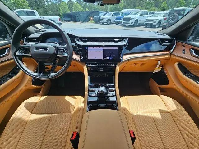 2026 Jeep Grand Cherokee Summit 4x4