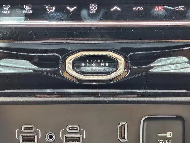 2026 Jeep Grand Cherokee Summit 4x4