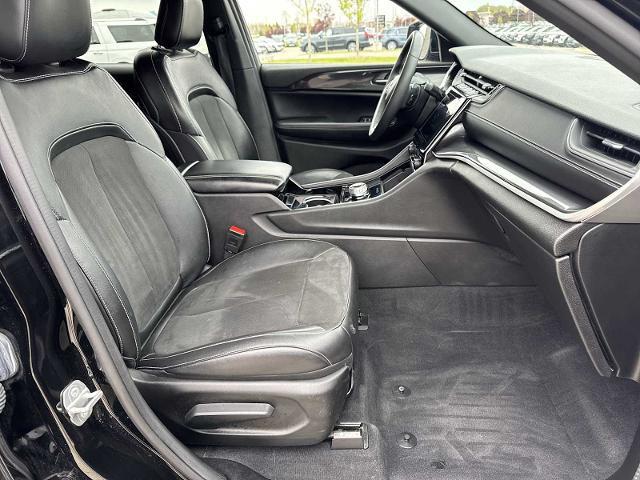 2023 Jeep Grand Cherokee L Altitude 4x4