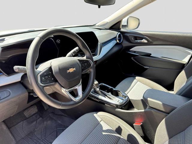2024 Chevrolet Trax FWD LT
