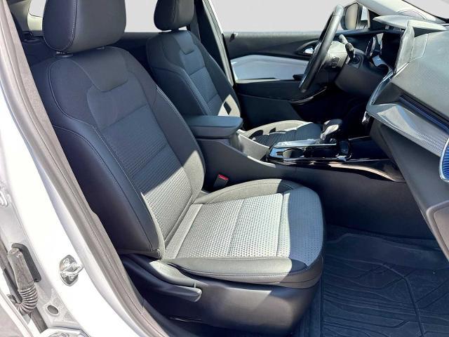 2024 Chevrolet Trax FWD LT