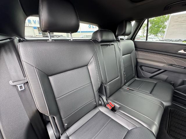 2022 Volkswagen Atlas Cross Sport 3.6L V6 SE w/Technology